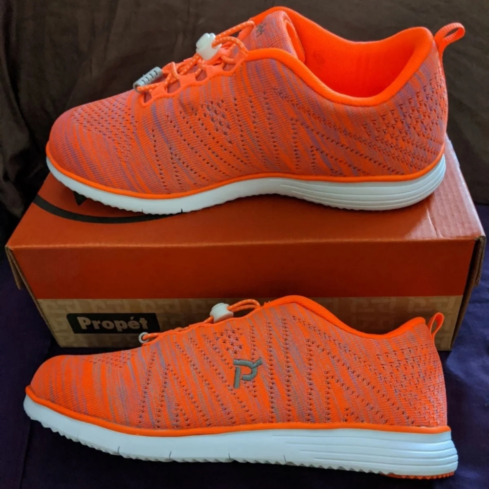 Propet TravelFit Walking Sneaker